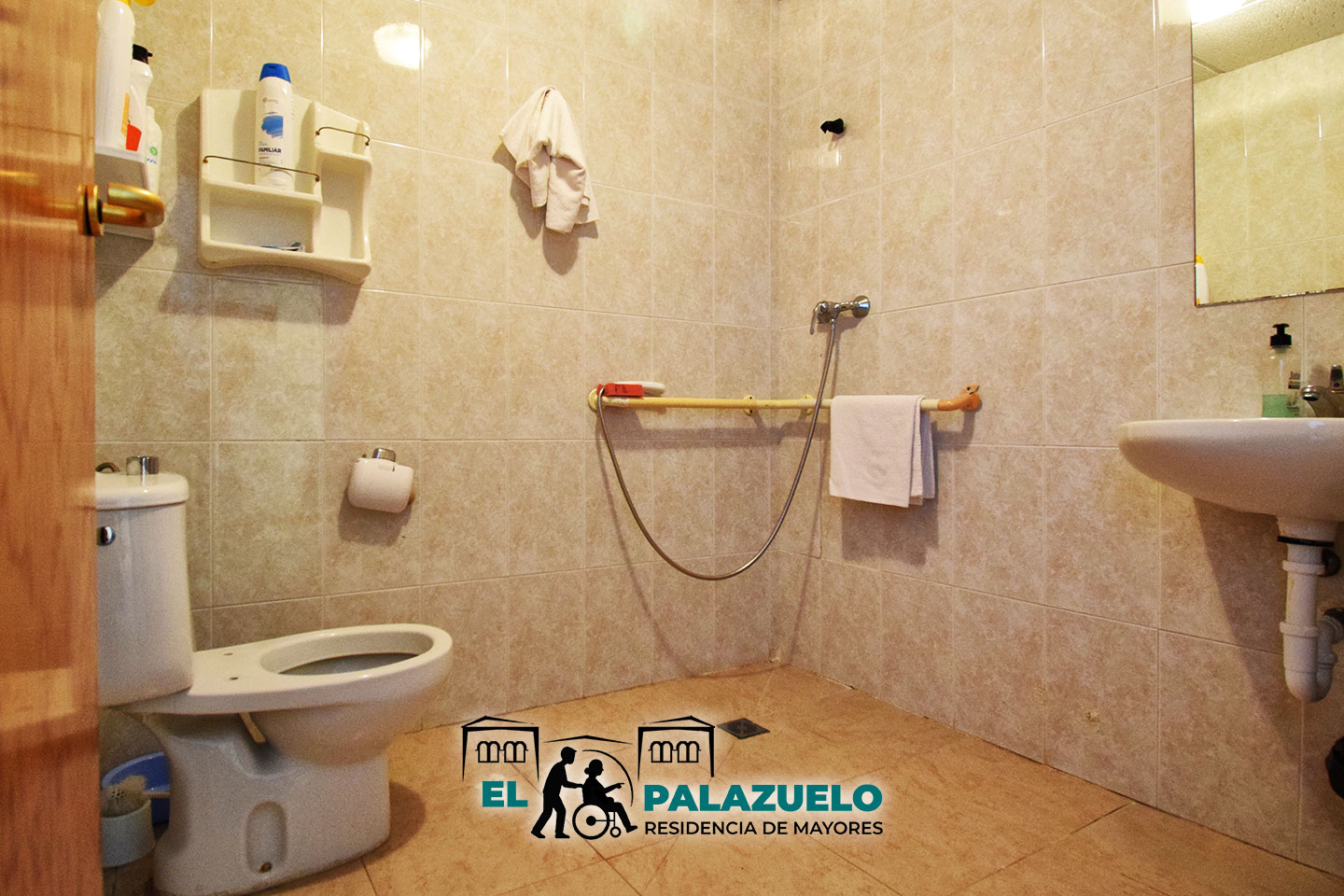 Recepcion Residencia de mayores El Palazuelo Alcocer (Guadalajara)